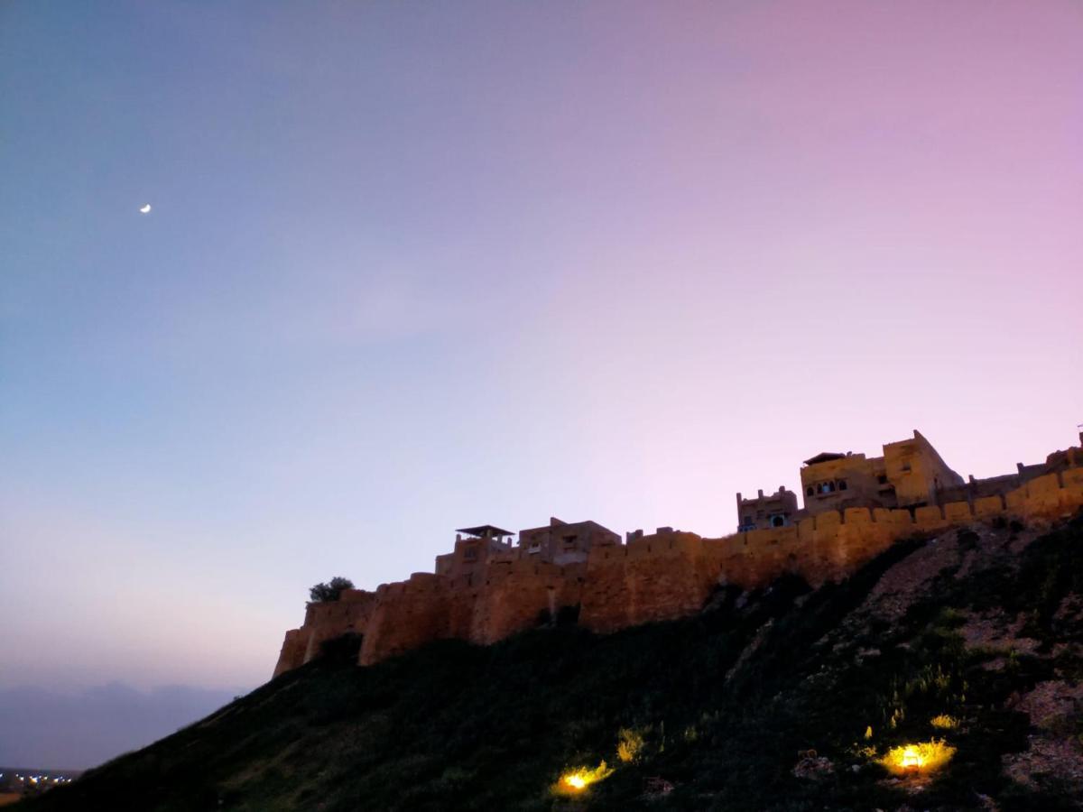 Hotel Jaswant Palace ไจซัลเมอร์ ภายนอก รูปภาพ