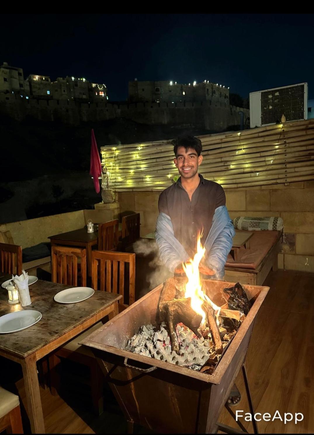 Hotel Jaswant Palace ไจซัลเมอร์ ภายนอก รูปภาพ
